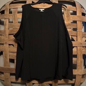 NWT-Black Sleeveless Top